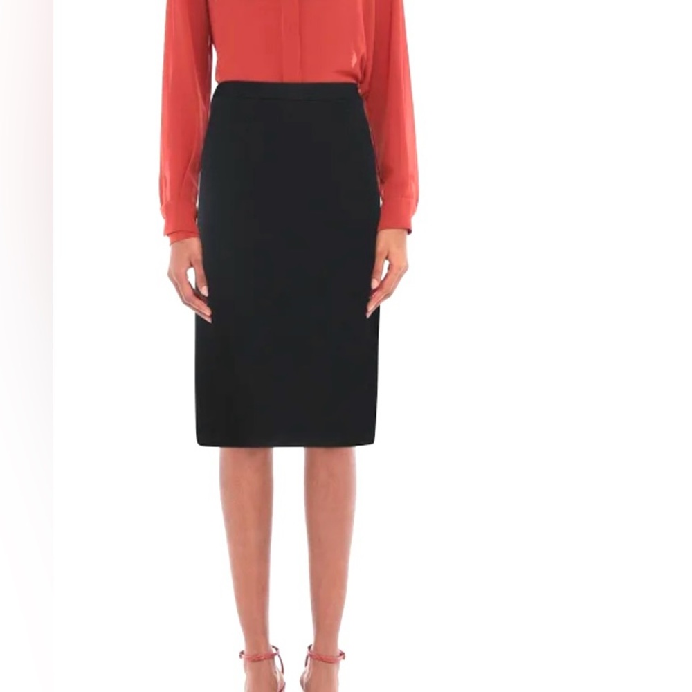 Burberry Black Pencil Skirt - Timeless Tailored Silhouette